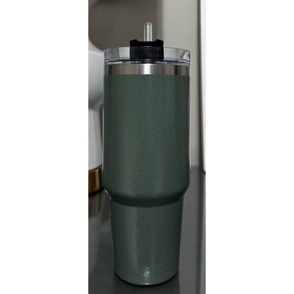 Stanley Adventure Quencher Travel (Overseas) Tumbler 30oz, HAMMERTONE GREEN - Picture 3 of 5